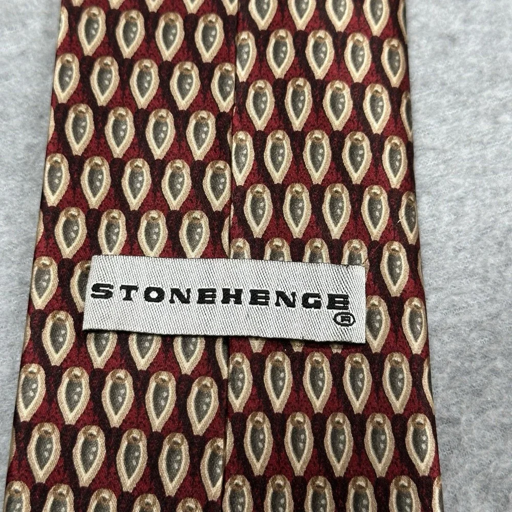 Stonehenge Necktie Red 100% Silk Geometric Green Paisley Print‎ Handmade